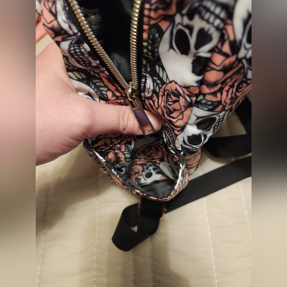 Skull And Roses Mini Backpack - Picture 5 of 6